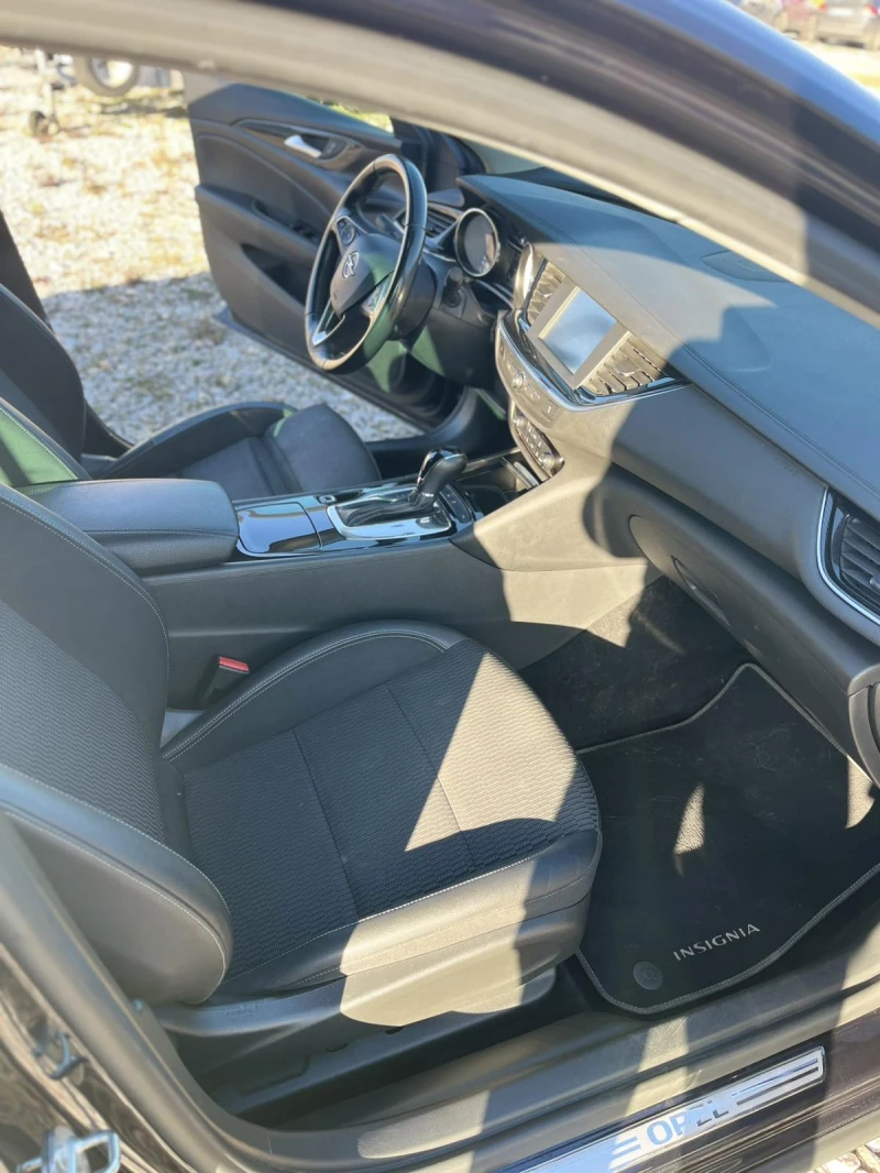 Opel Insignia, снимка 9 - Автомобили и джипове - 52738266