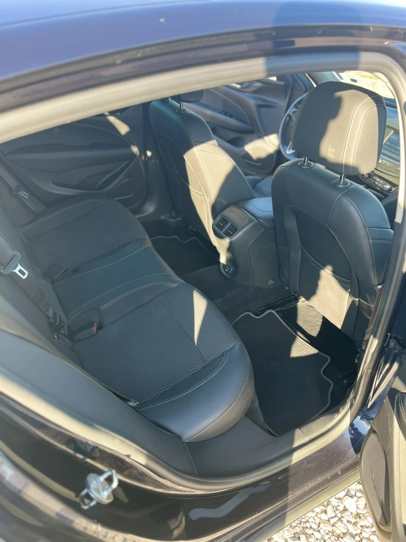 Opel Insignia, снимка 12 - Автомобили и джипове - 52738266