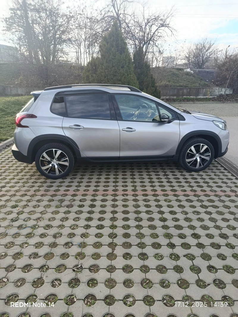 Peugeot 2008 GT Line, снимка 3 - Автомобили и джипове - 52827899