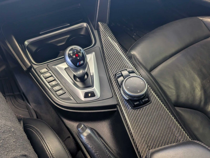 BMW M4  С РЕГИСТРАЦИЯ & АВТО КРЕДИТ , снимка 12 - Автомобили и джипове - 53370710
