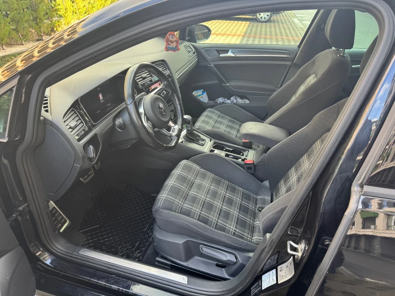 VW Golf 2.0 TDI DSG, снимка 10 - Автомобили и джипове - 53394762