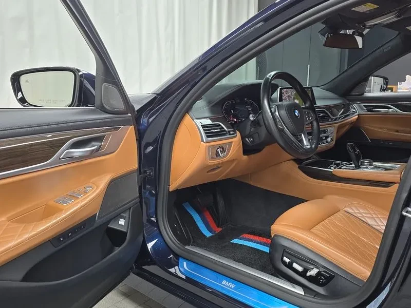 BMW 730 D xDrive M Sports - САМО 30% АВАНС, снимка 9 - Автомобили и джипове - 55845252