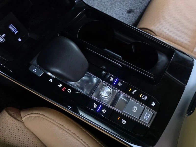 Kia K7 2.4 Automatic, снимка 9 - Автомобили и джипове - 55880390