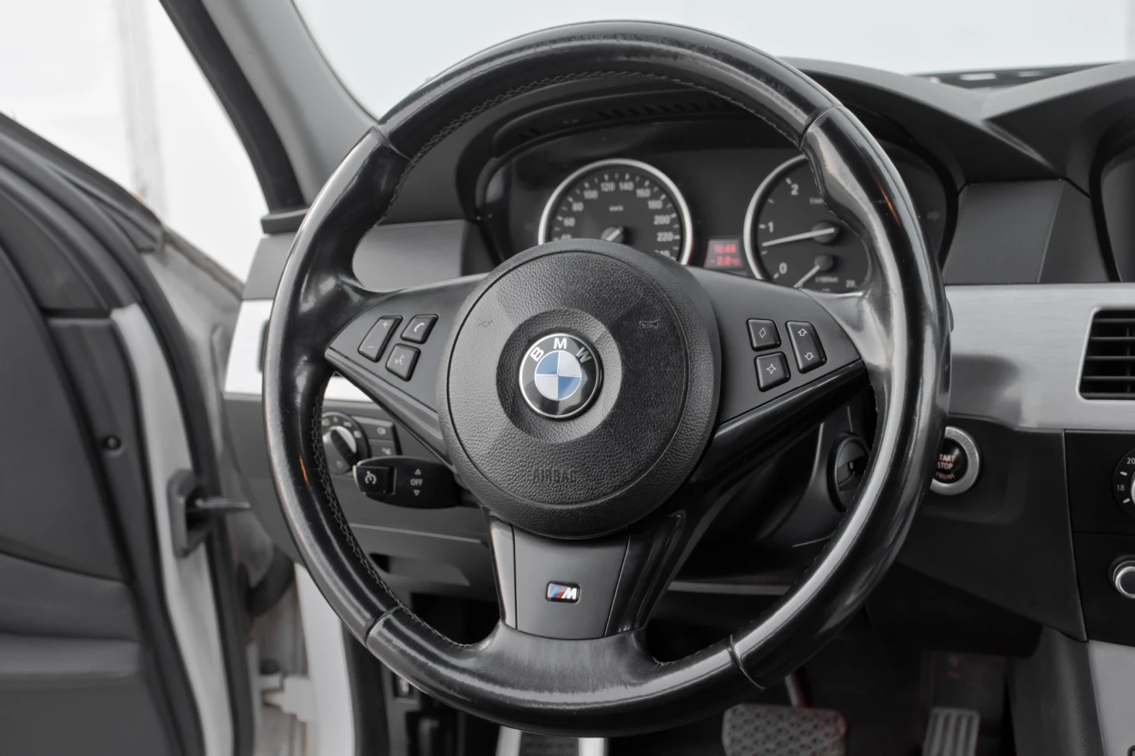 BMW 530  - изображение 8
