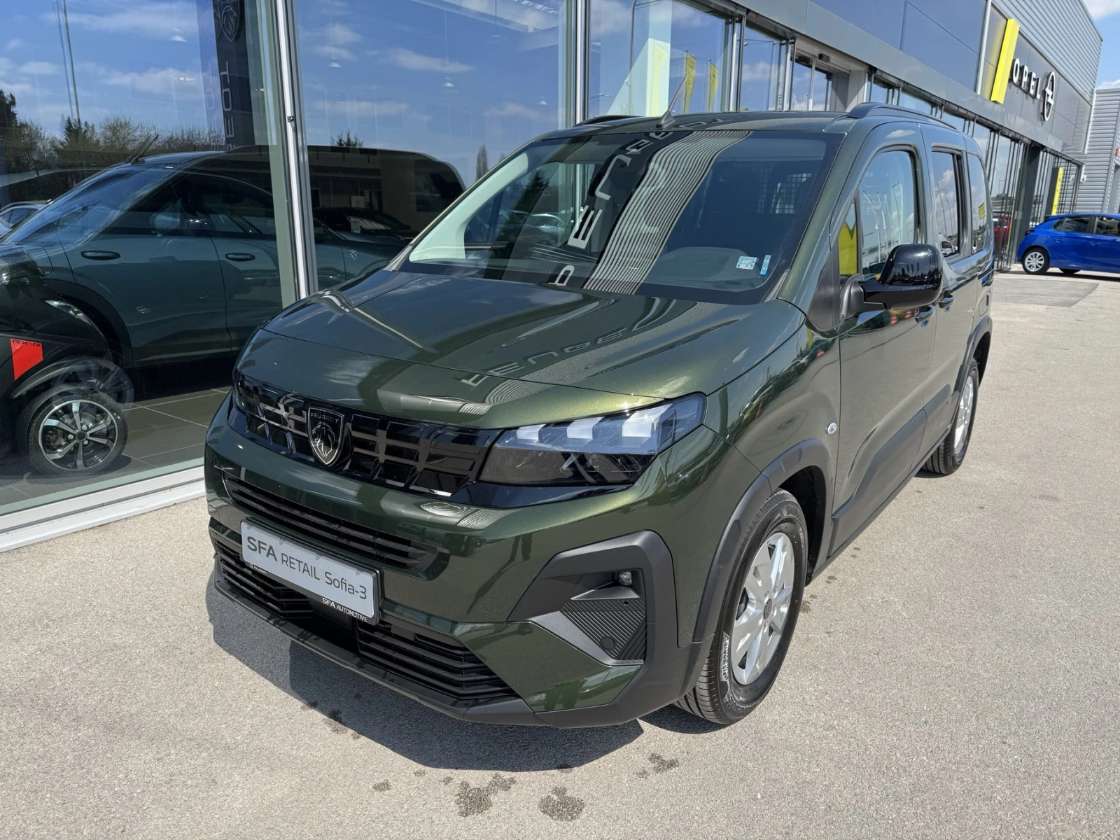 Peugeot Rifter MCA MPV Standard ALLURE 1.5 BlueHDI 130 EAT8 S&S E | Mobile.bg — изображение 1
