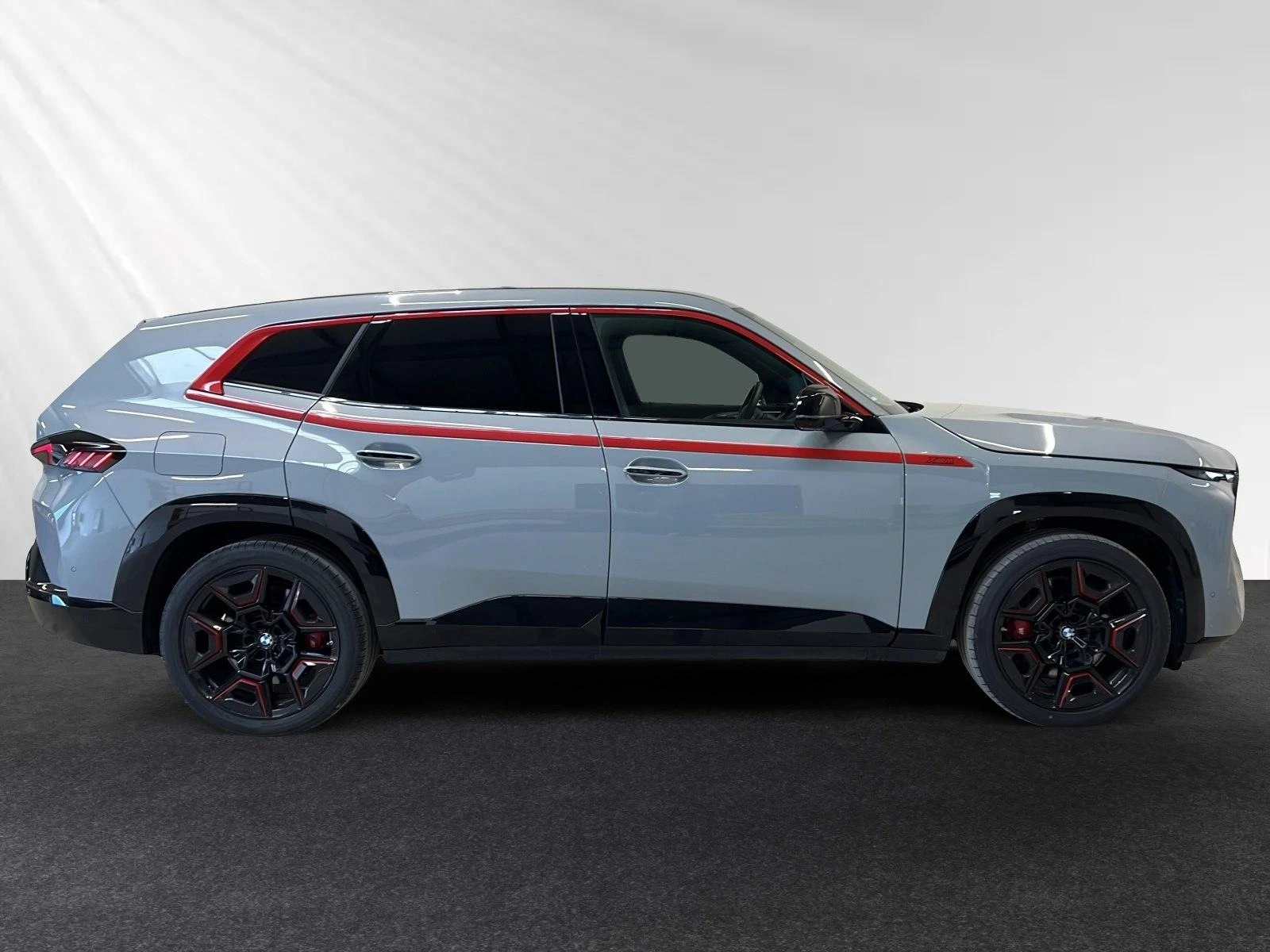 BMW XM LABEL RED/748 HP/PLUG-IN/CARBON/H&K/HEAD UP/ICONIC - изображение 3