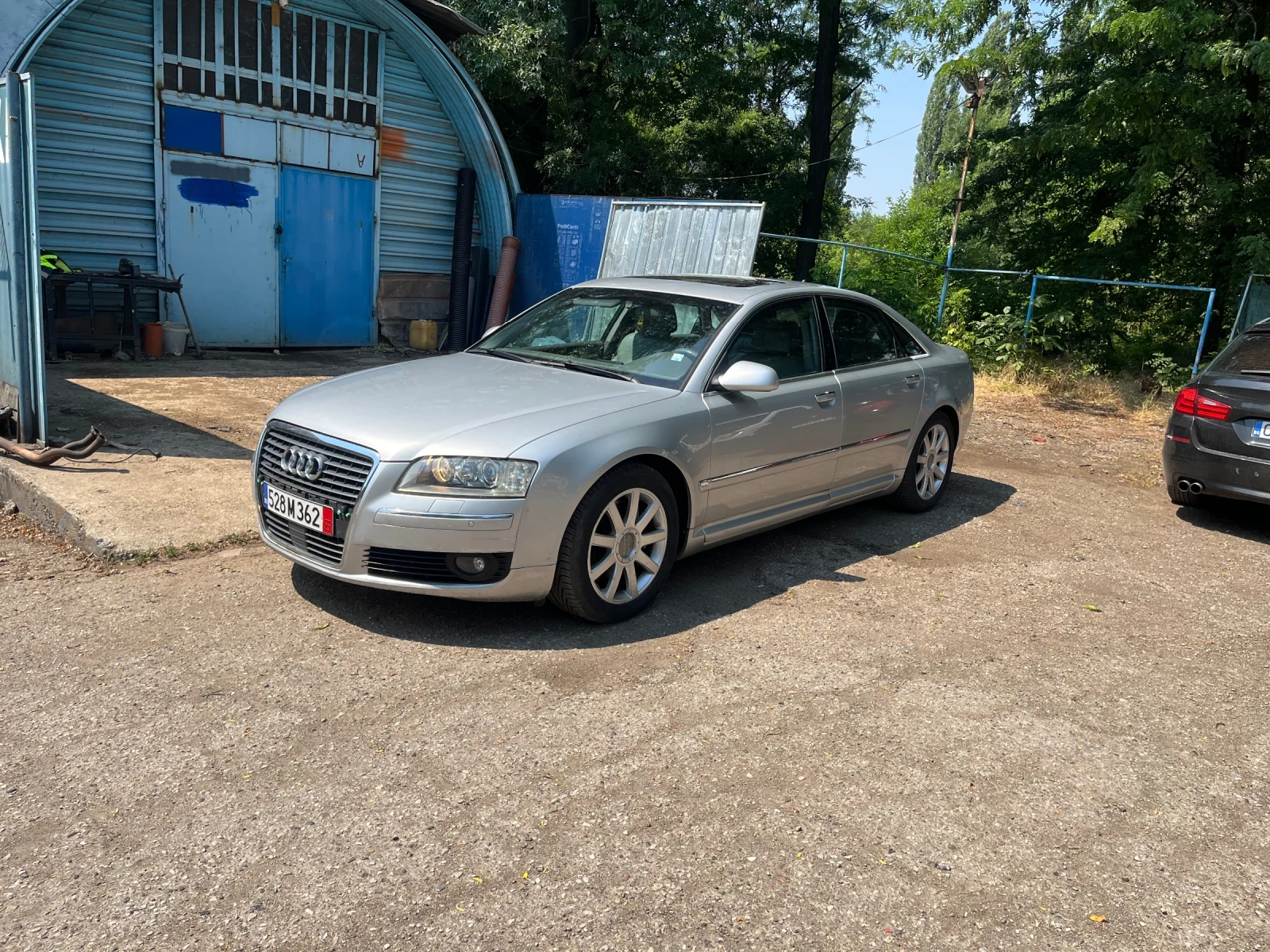 Audi A8 4.2 TDI - изображение 3
