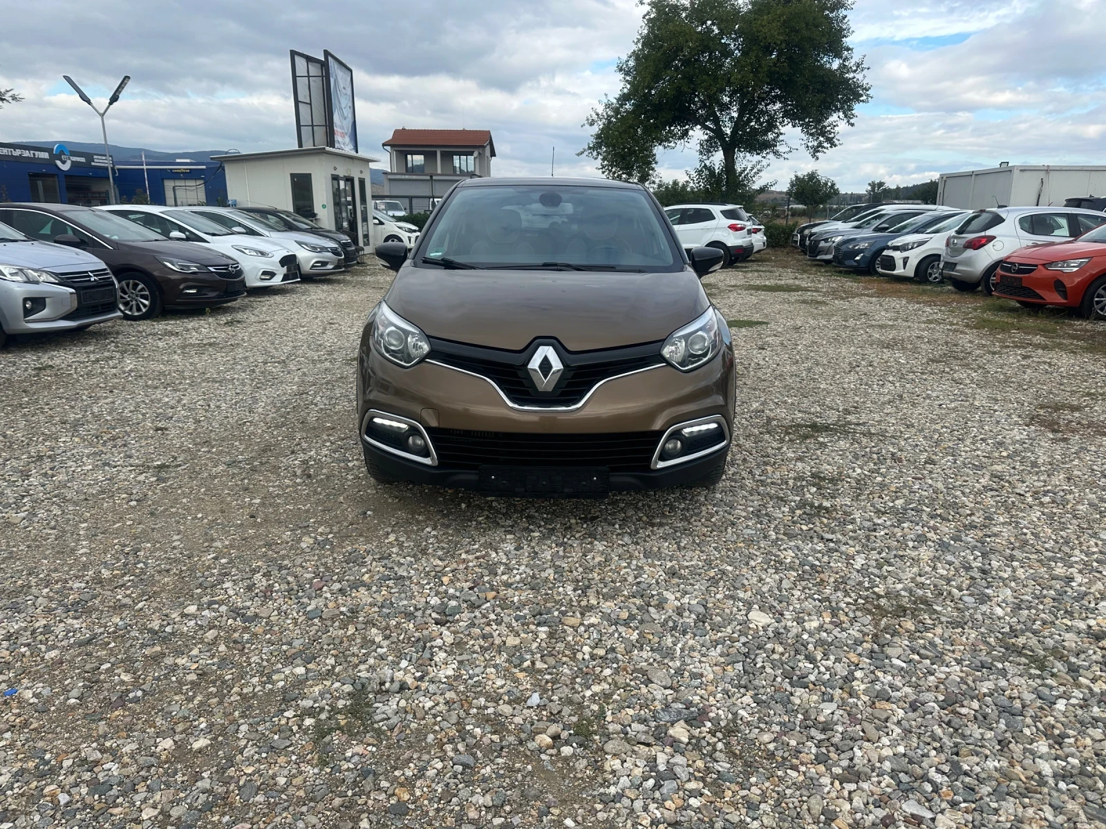 Renault Captur 1.5 dCi Energy Elysee | Mobile.bg   1
