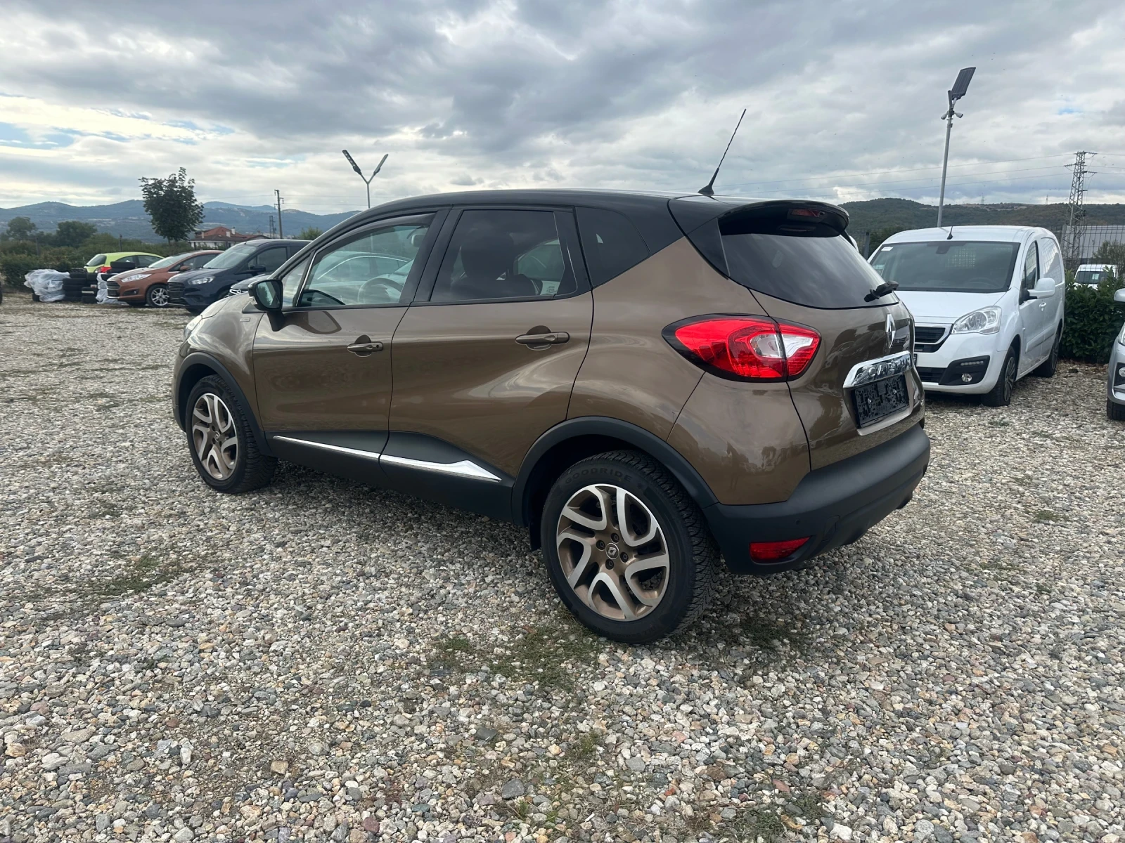 Renault Captur  - изображение 4