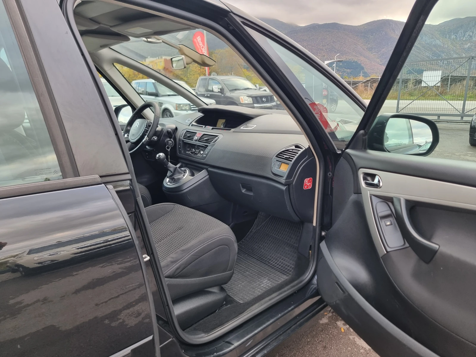 Citroen Grand C4 Picasso 1.6HDI  | Mobile.bg — изображение 15