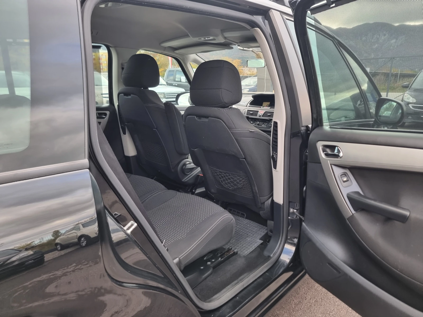 Citroen Grand C4 Picasso 1.6HDI  | Mobile.bg — изображение 14