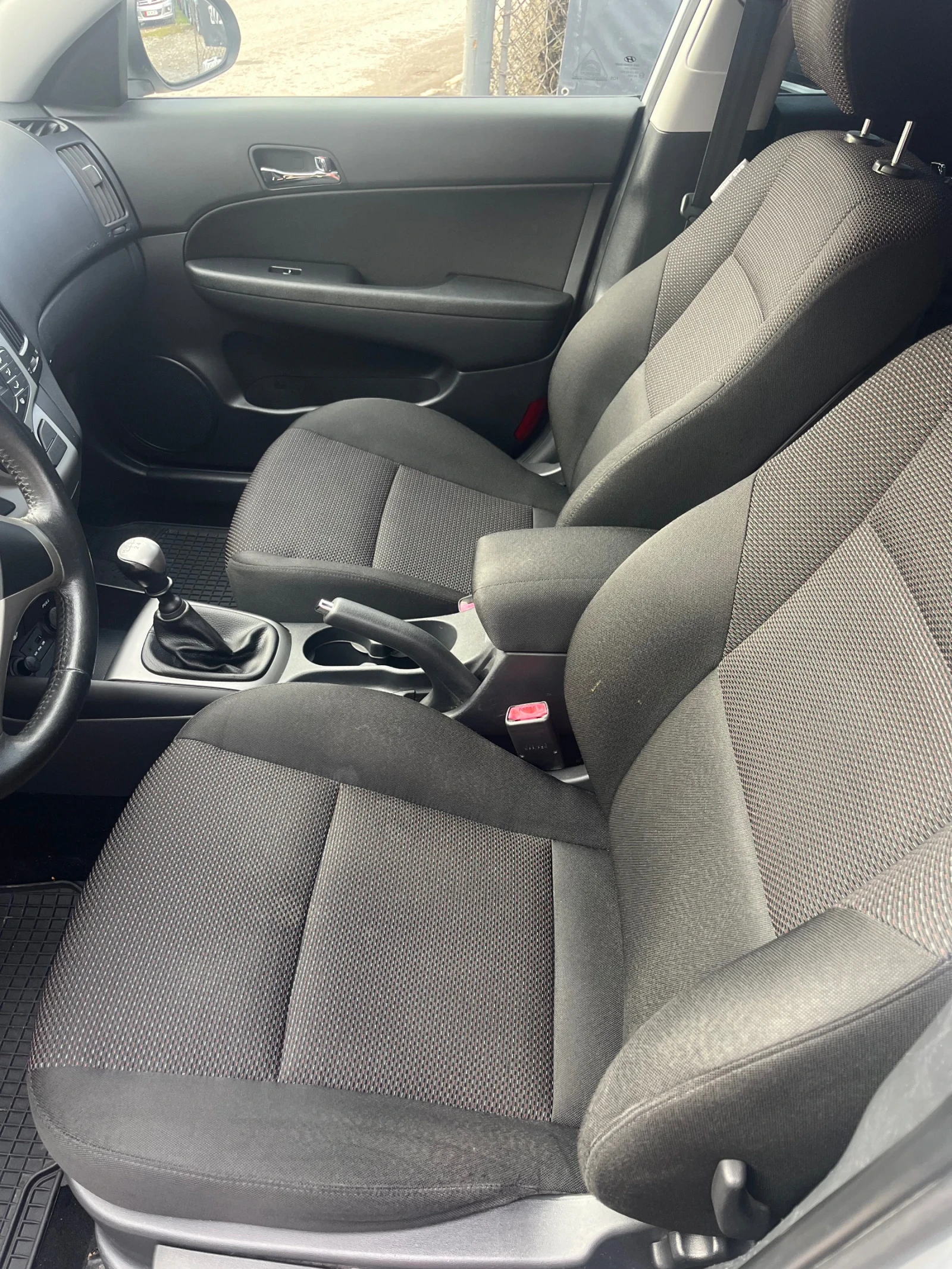 Hyundai I30 1.6i - 126к.с - SWISS - изображение 7