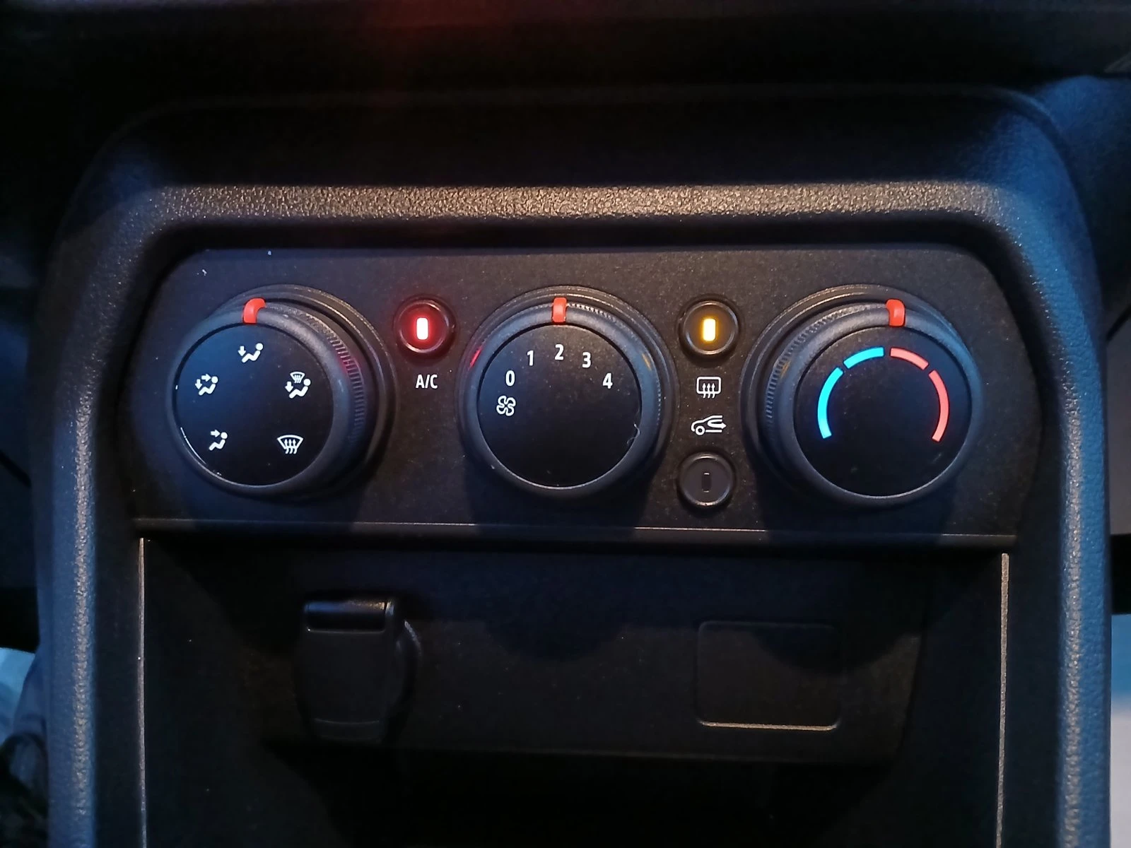 Dacia Sandero Klima EURO 6 | Mobile.bg   11