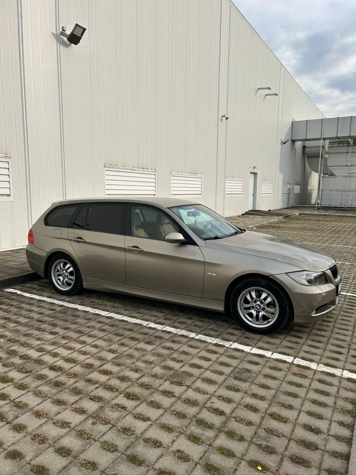 BMW 320  - изображение 3