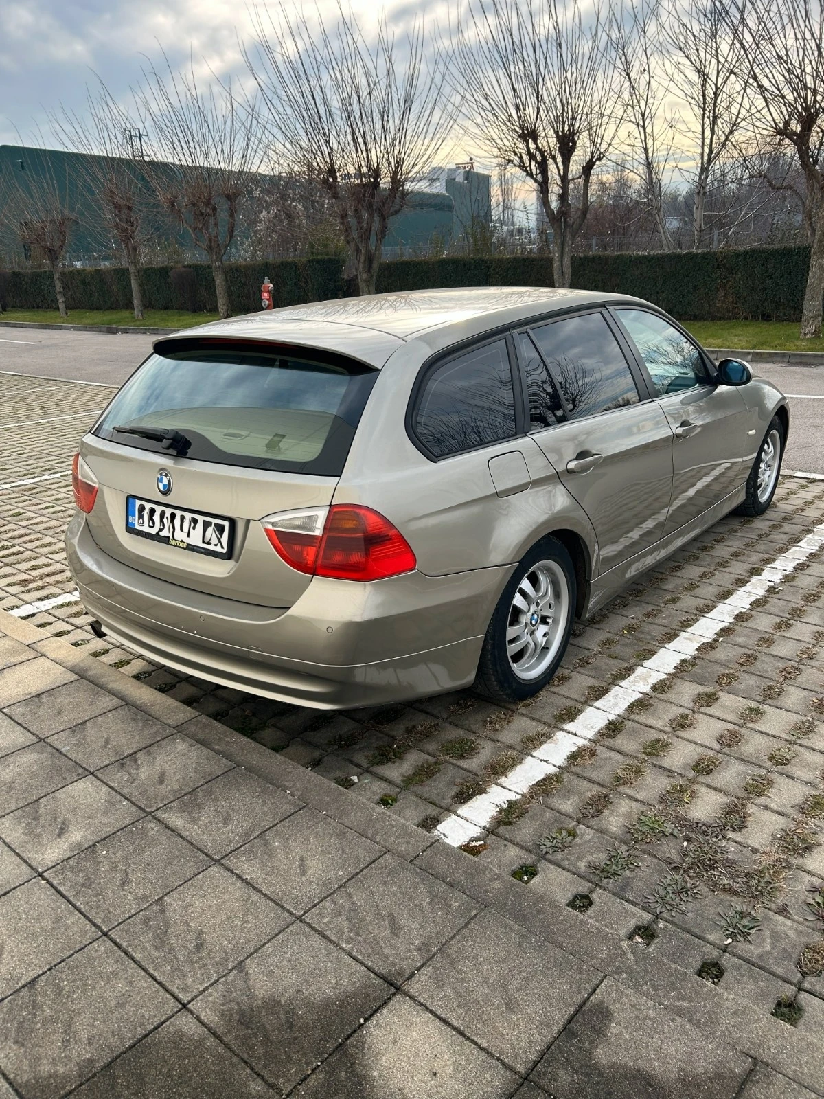 BMW 320  - изображение 8