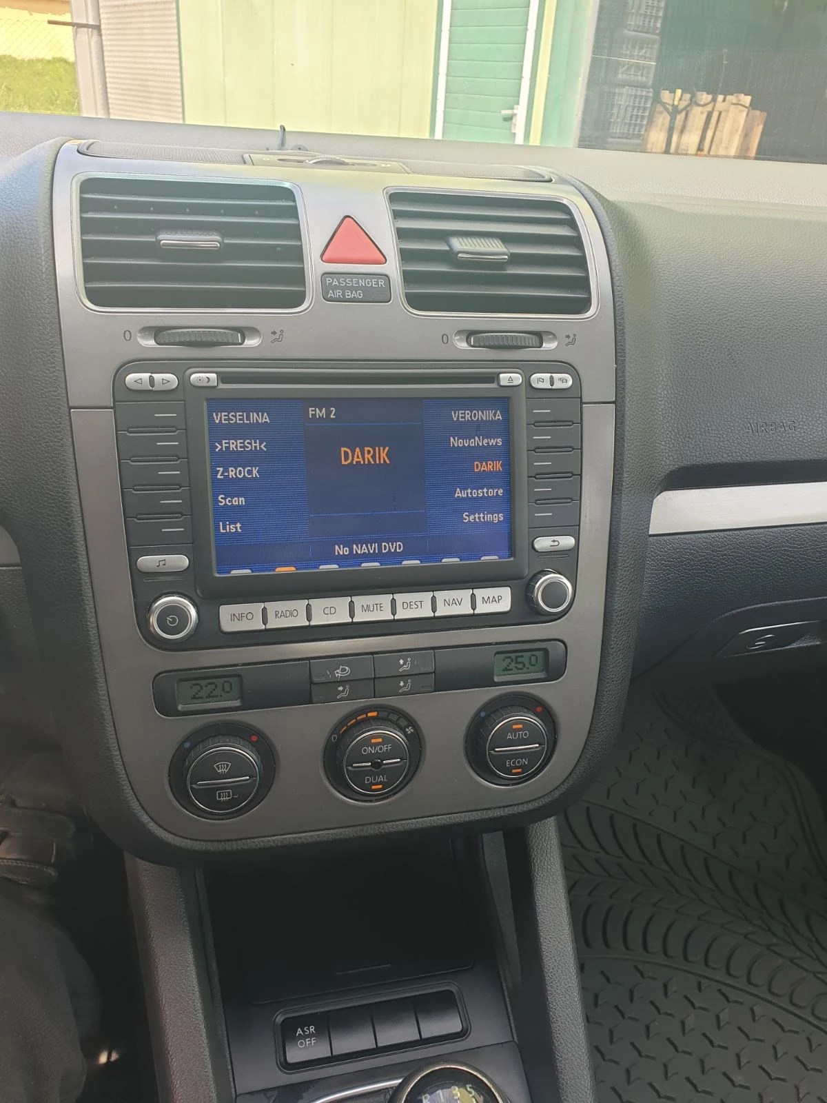 VW Golf 5, снимка 9 - Автомобили и джипове - 54227913