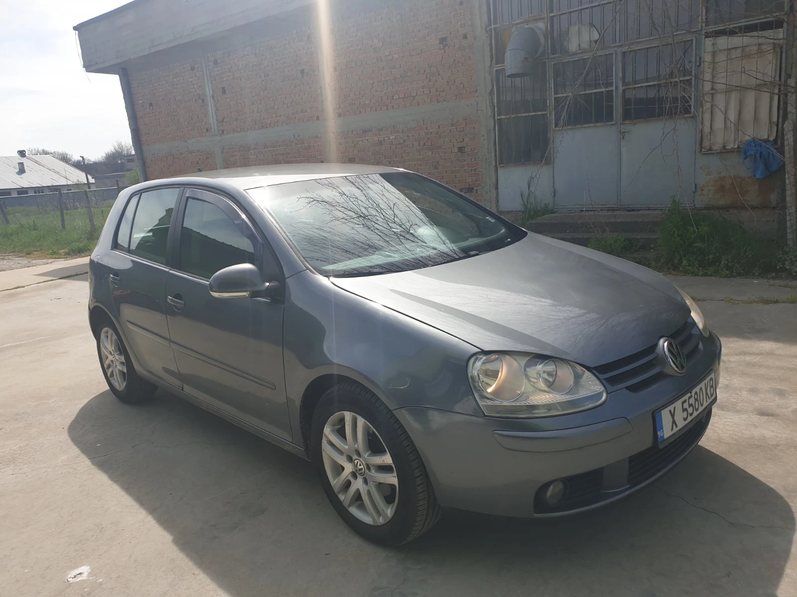 VW Golf 5, снимка 4 - Автомобили и джипове - 54227913