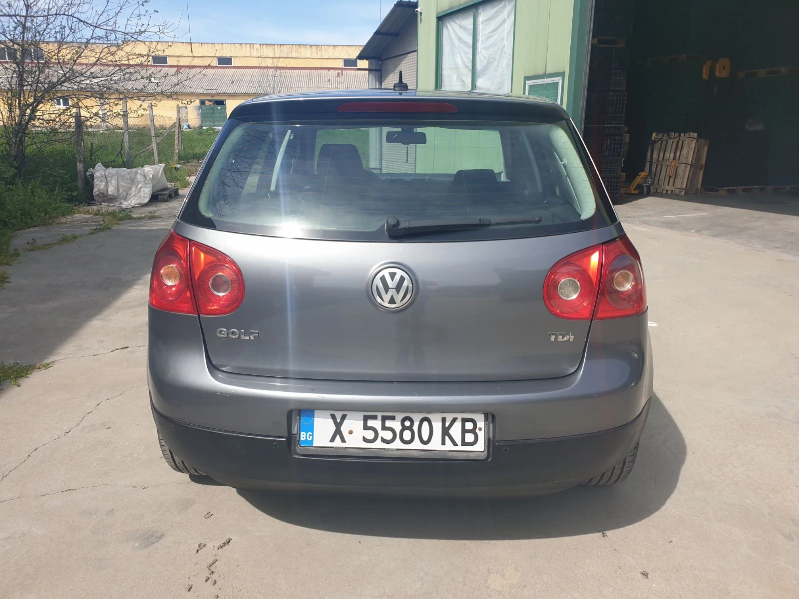 VW Golf 5, снимка 7 - Автомобили и джипове - 54227913