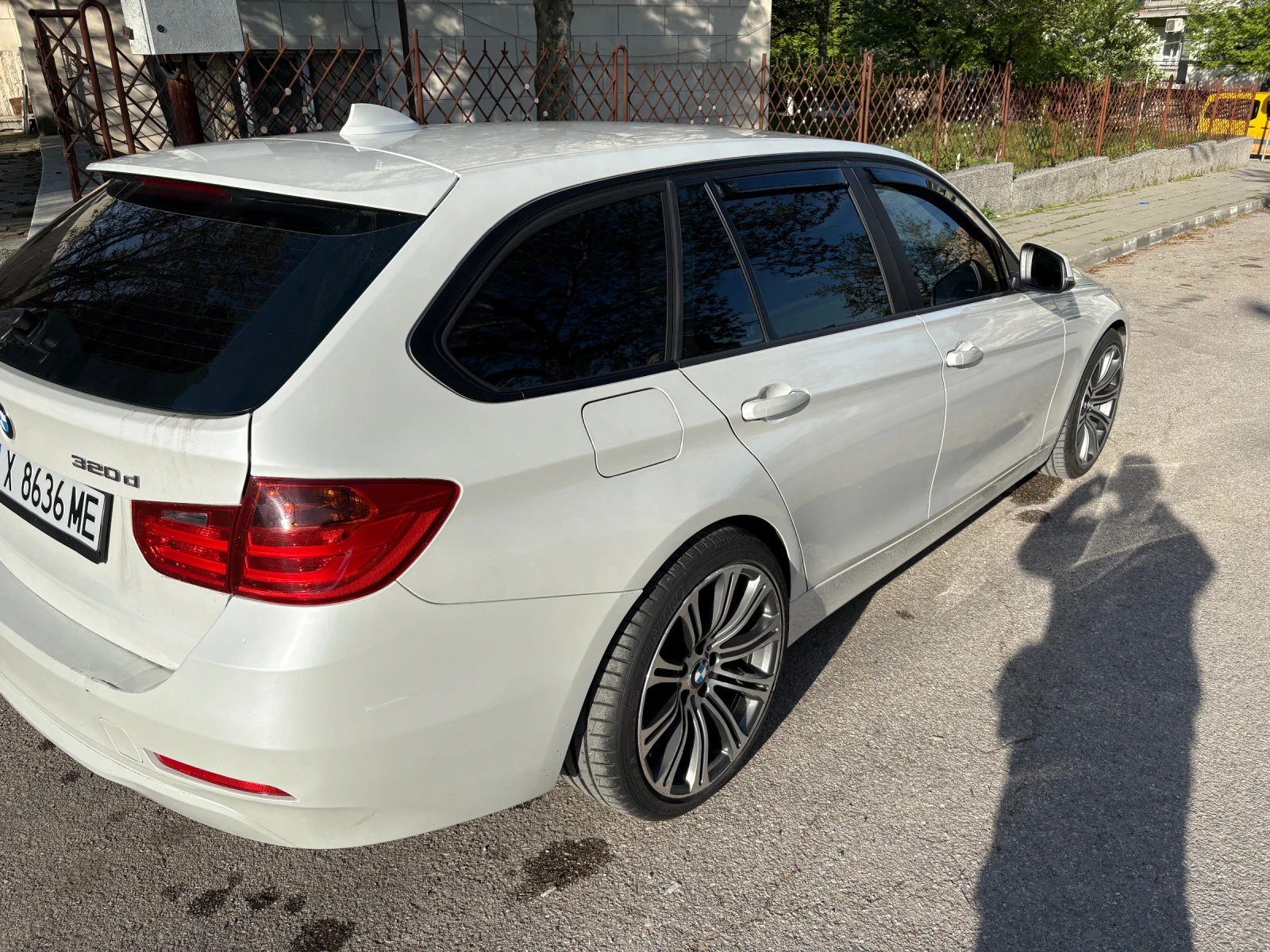 BMW 320, снимка 3 - Автомобили и джипове - 54304781