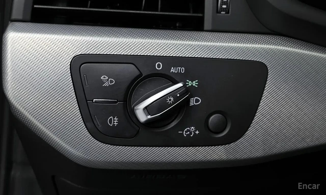 Audi A4 2020* B9* 68.948 KM* DIGITAL* * КРАЙНА ЦЕНА, снимка 9 - Автомобили и джипове - 55087589