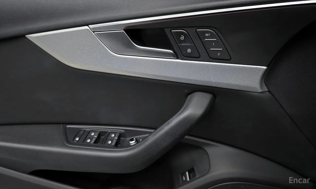 Audi A4 2020* B9* 68.948 KM* DIGITAL* * КРАЙНА ЦЕНА, снимка 14 - Автомобили и джипове - 55087589