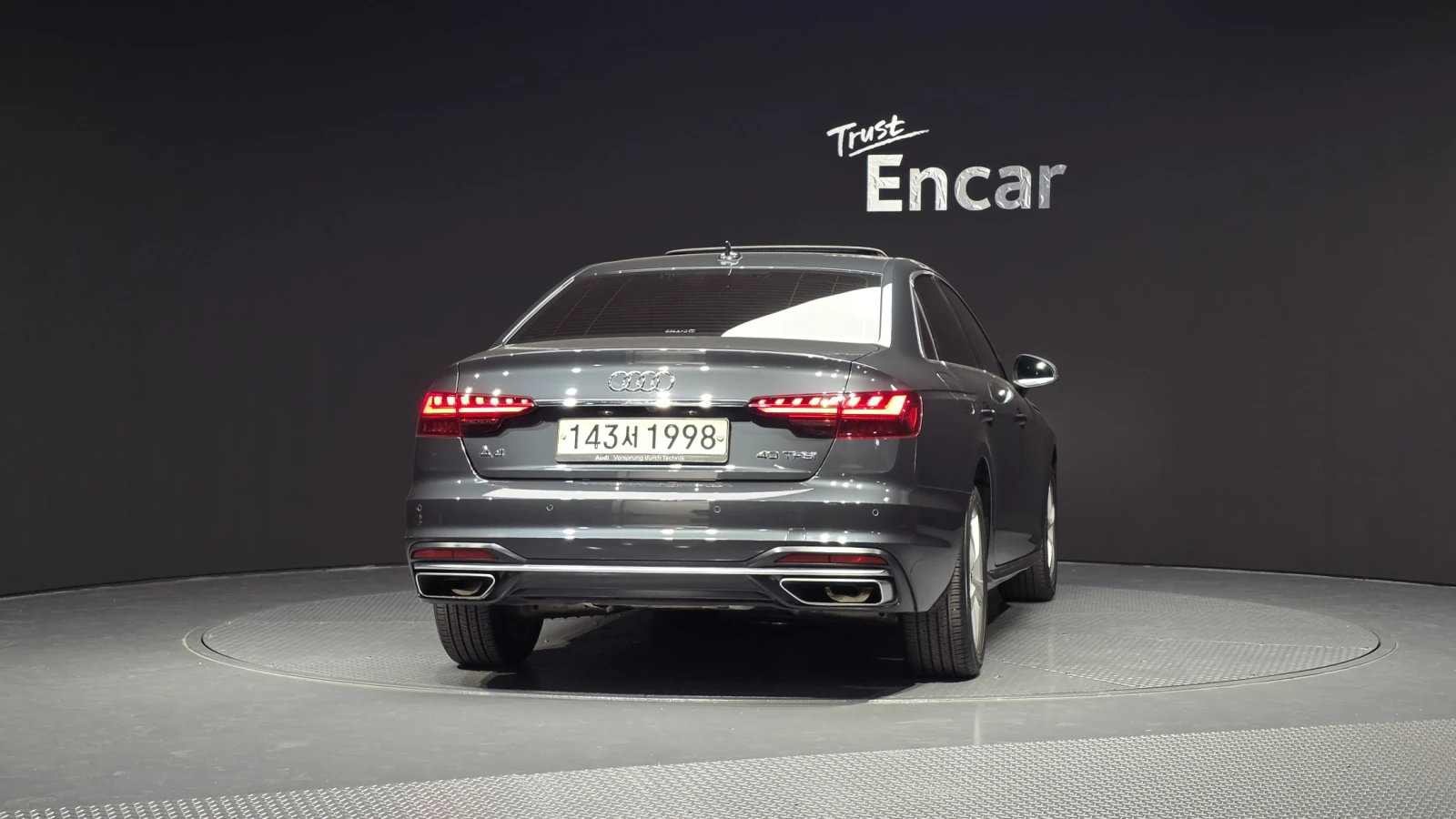 Audi A4 2020* B9* 68.948 KM* DIGITAL* * КРАЙНА ЦЕНА, снимка 4 - Автомобили и джипове - 55087589