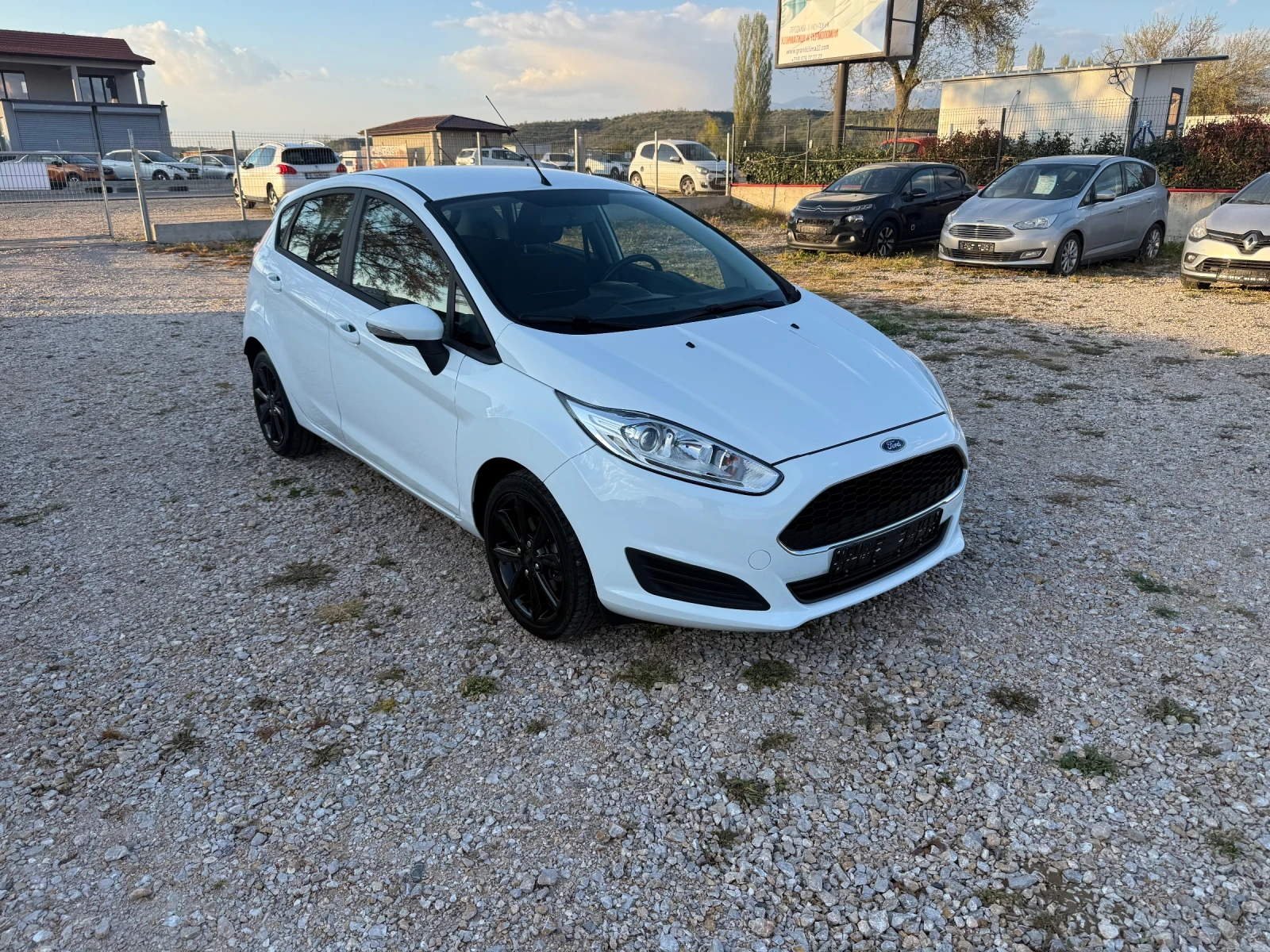Ford Fiesta 1.5d/Nav/LED/Euro6