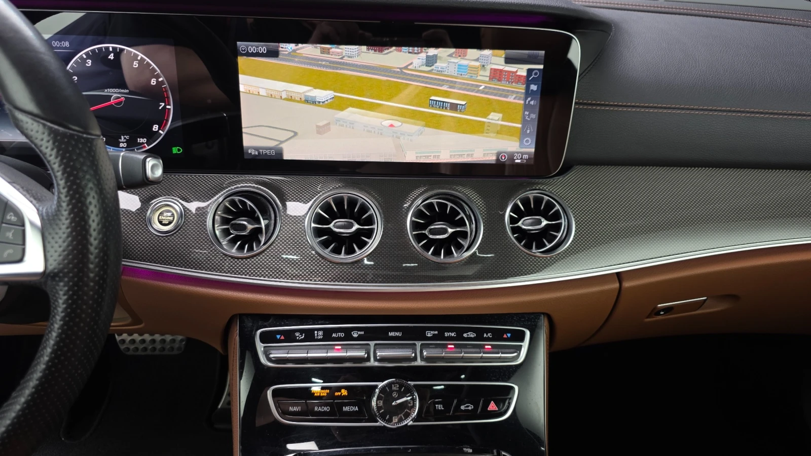 Mercedes-Benz E 400 AMG PK* 360* DIS* ОБДУХ* HUD* КРАЙНА ЦЕНА, снимка 14 - Автомобили и джипове - 55445200