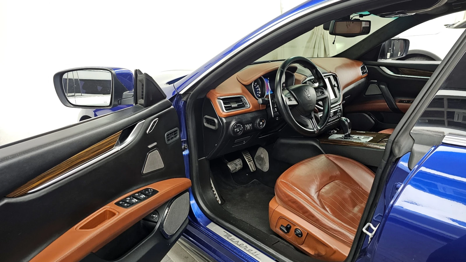 Maserati Ghibli 3.0S* ЛЮК* КРАЙНА ЦЕНА, снимка 10 - Автомобили и джипове - 55595240