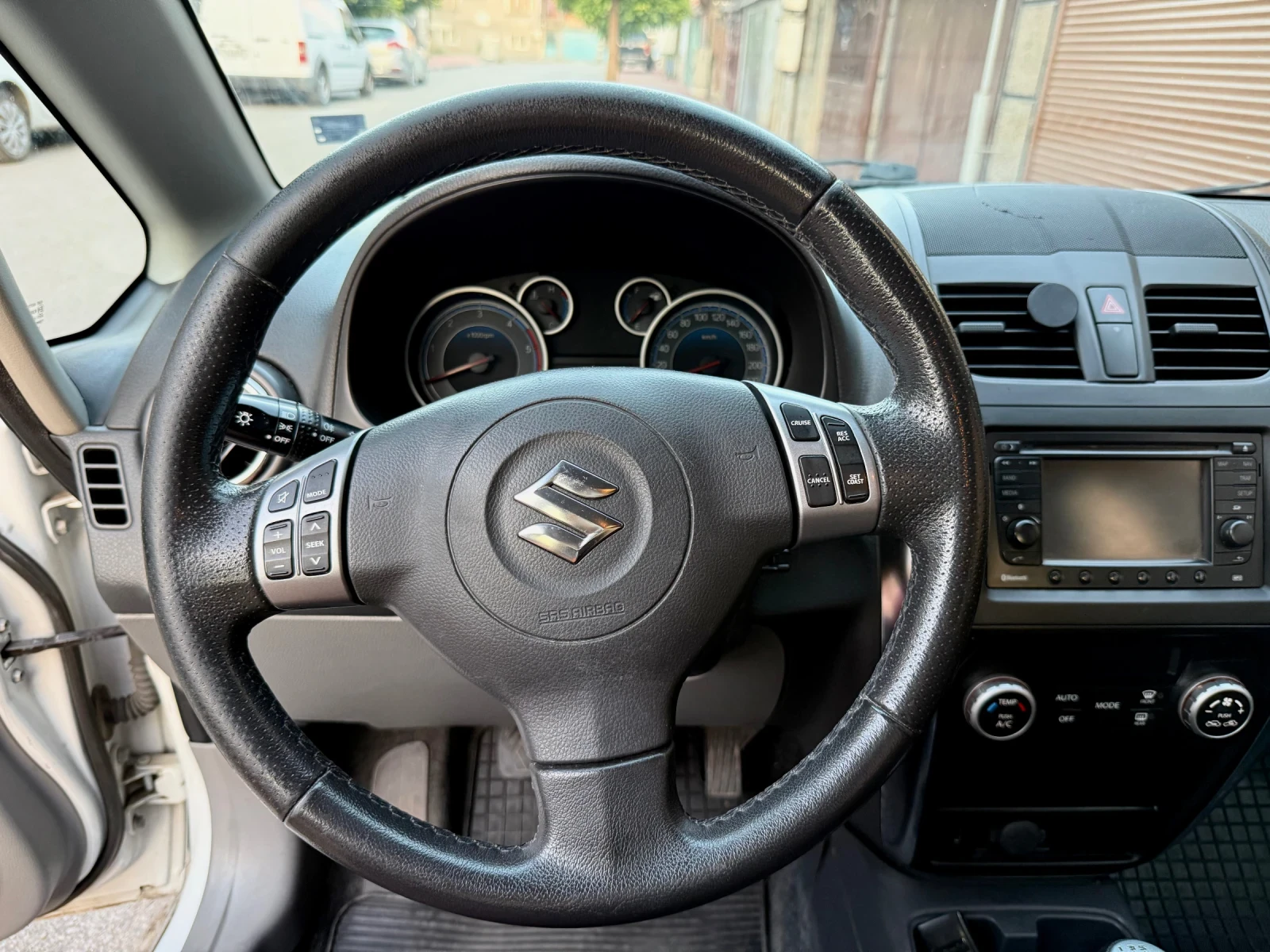 Suzuki SX4  DDiS, снимка 9 - Автомобили и джипове - 55631067