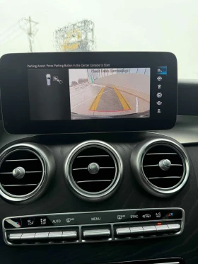 Mercedes-Benz GLC 300 4MATIC AMG Line | PANO | KEYLESS | 360  | CARFAX, снимка 5