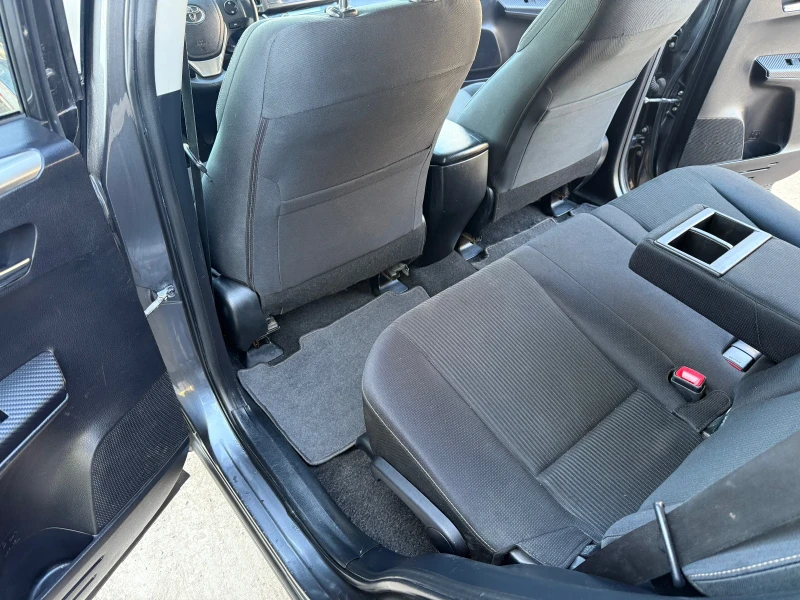 Toyota Rav4 2.0 ABTOMAT 4x4, снимка 10 - Автомобили и джипове - 52463347