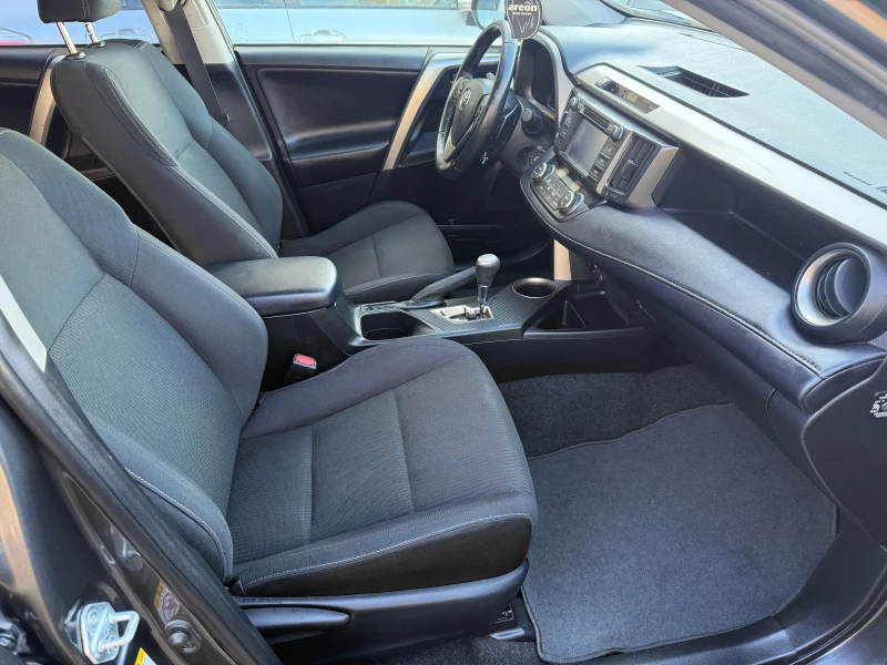 Toyota Rav4 2.0 ABTOMAT 4x4, снимка 11 - Автомобили и джипове - 52463347