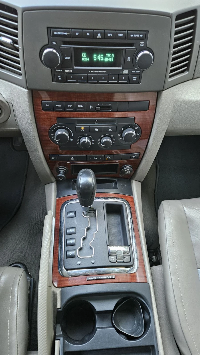 Jeep Grand cherokee 3.0 CRD 4X4, снимка 13 - Автомобили и джипове - 47867896