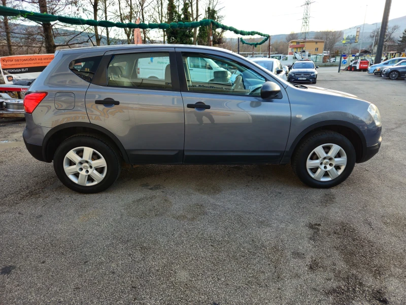 Nissan Qashqai 1.6i, снимка 5 - Автомобили и джипове - 48115734