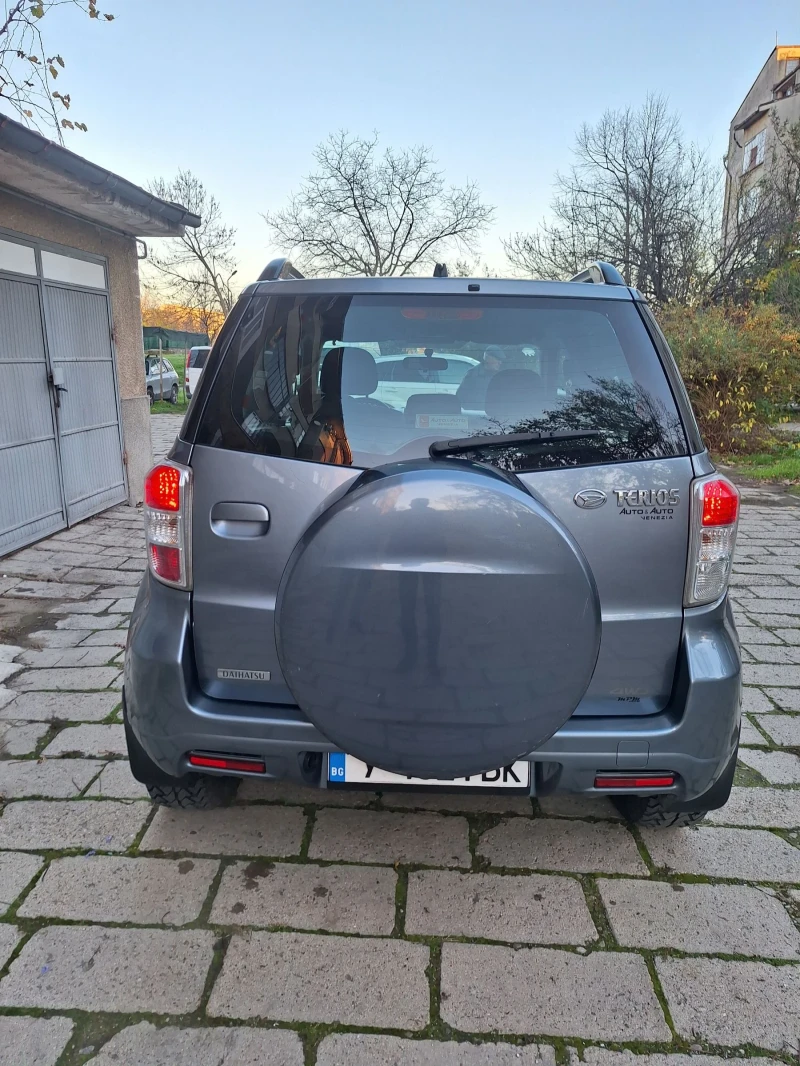 Daihatsu Terios 1.5 105кс, снимка 5 - Автомобили и джипове - 52533624