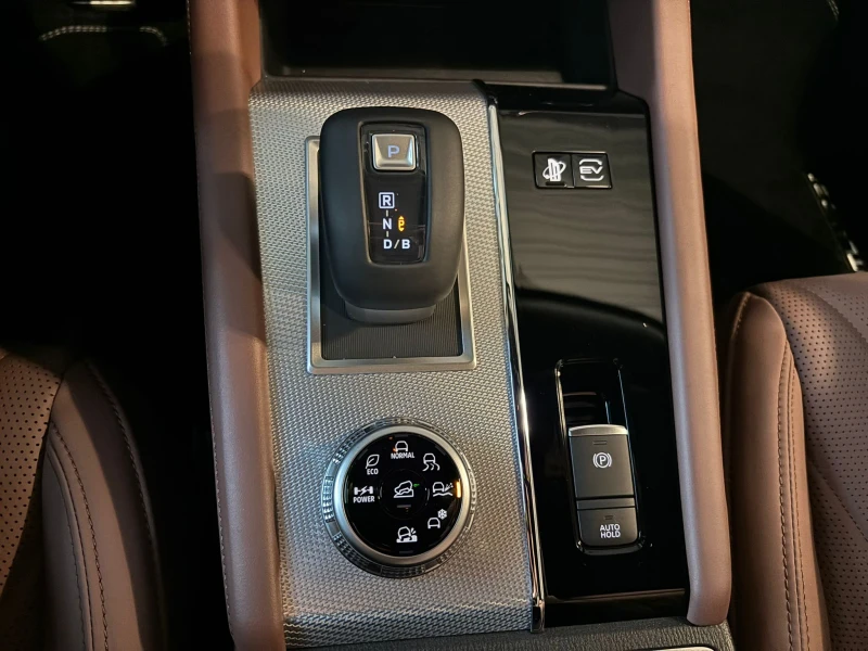 Mitsubishi Outlander LUXURY PACK+ PHEV, снимка 13 - Автомобили и джипове - 53175199