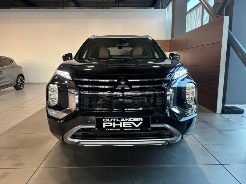 Mitsubishi Outlander LUXURY PACK+ PHEV, снимка 3 - Автомобили и джипове - 53175199