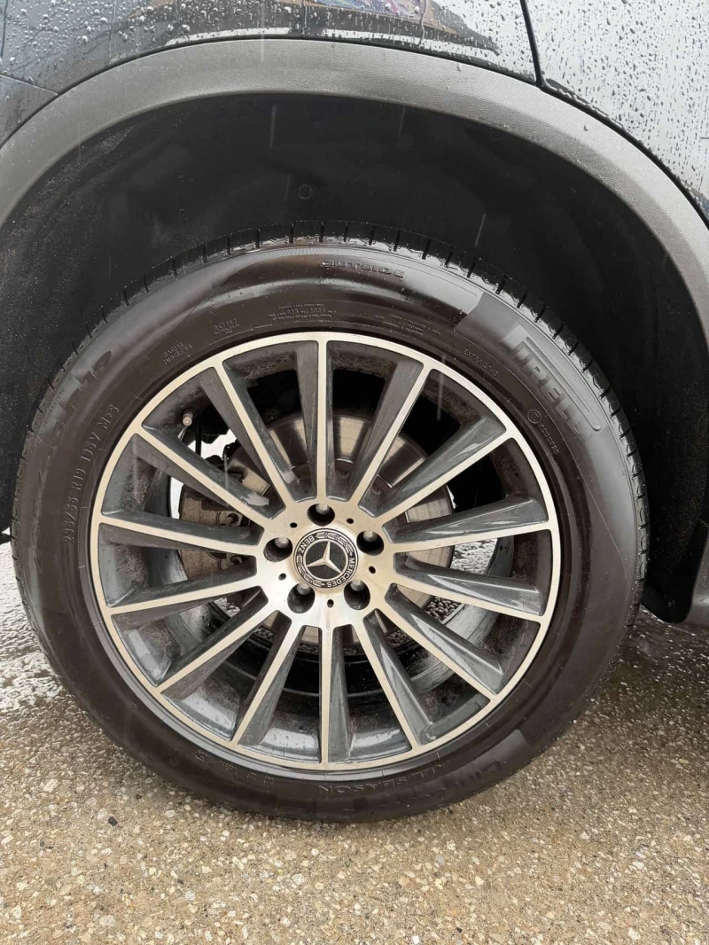 Mercedes-Benz GLC 300 4MATIC AMG Line | PANO | KEYLESS | 360  | CARFAX, снимка 14 - Автомобили и джипове - 53599229