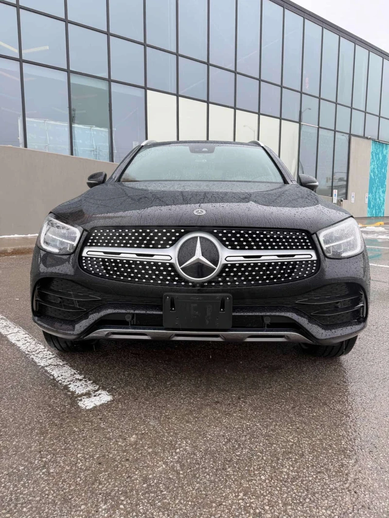 Mercedes-Benz GLC 300 4MATIC AMG Line | PANO | KEYLESS | 360  | CARFAX, снимка 13 - Автомобили и джипове - 53599229