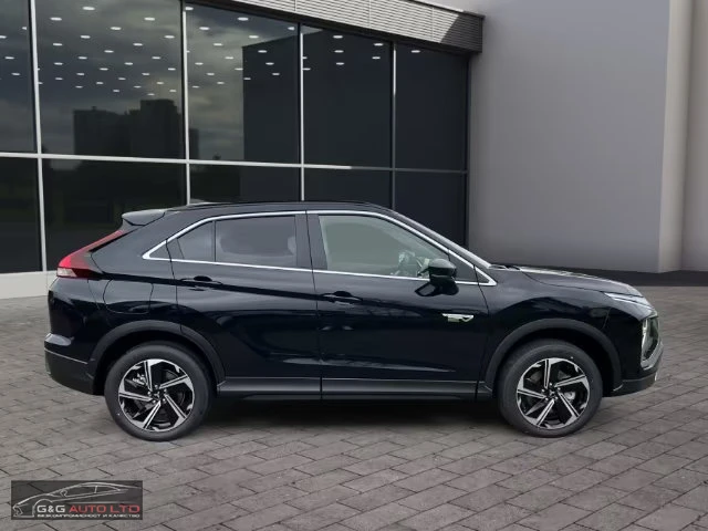Mitsubishi Eclipse Cross НОВ!/2.4/288HP/4WD/CAM/LED/NAVI/CARPLAY/KLESS/241g - изображение 5
