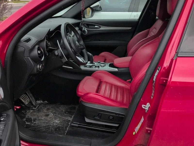 Alfa Romeo Stelvio * Veloce 4D Utility * CARFAX * БЕЗ ПЪРВОНАЧАЛНА ВН, снимка 10 - Автомобили и джипове - 53362818