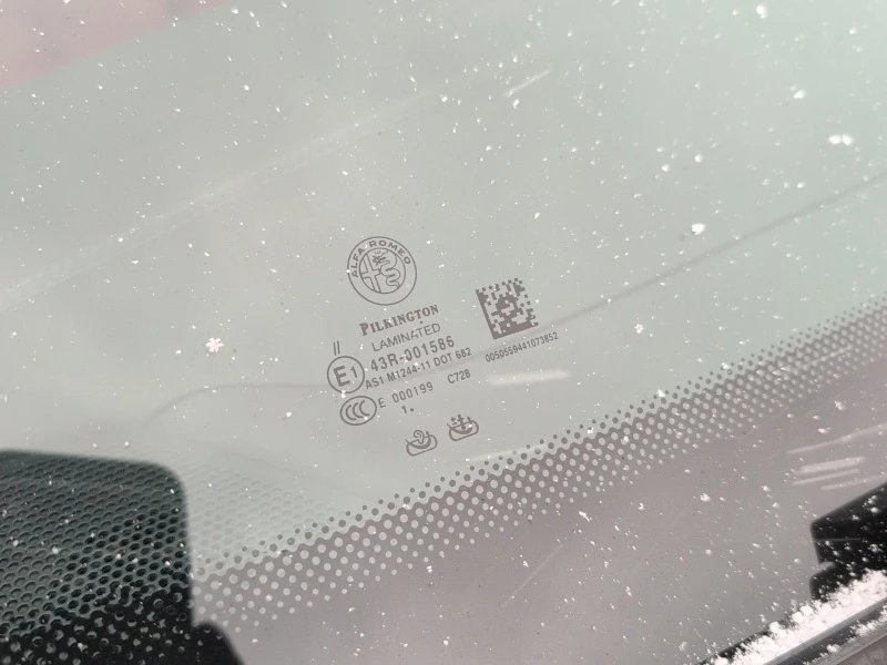 Alfa Romeo Stelvio * Veloce 4D Utility * CARFAX * БЕЗ ПЪРВОНАЧАЛНА ВН, снимка 2 - Автомобили и джипове - 53362818