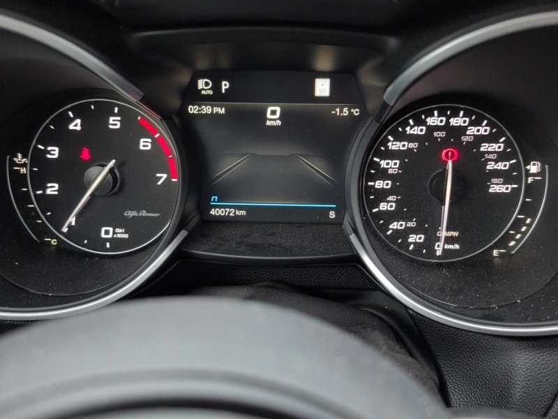 Alfa Romeo Stelvio * Veloce 4D Utility * CARFAX * БЕЗ ПЪРВОНАЧАЛНА ВН, снимка 12 - Автомобили и джипове - 53362818