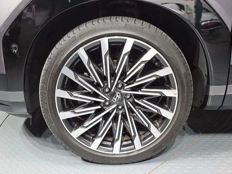 Hyundai Santa fe Gasoline 2.5T 4WD| 281к.с., снимка 5 - Автомобили и джипове - 55950090