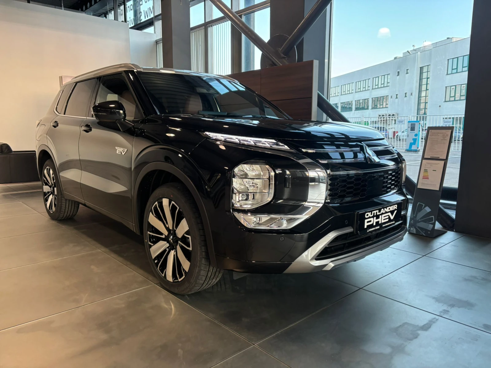 Mitsubishi Outlander LUXURY PACK+ PHEV | Mobile.bg � ����������� 1