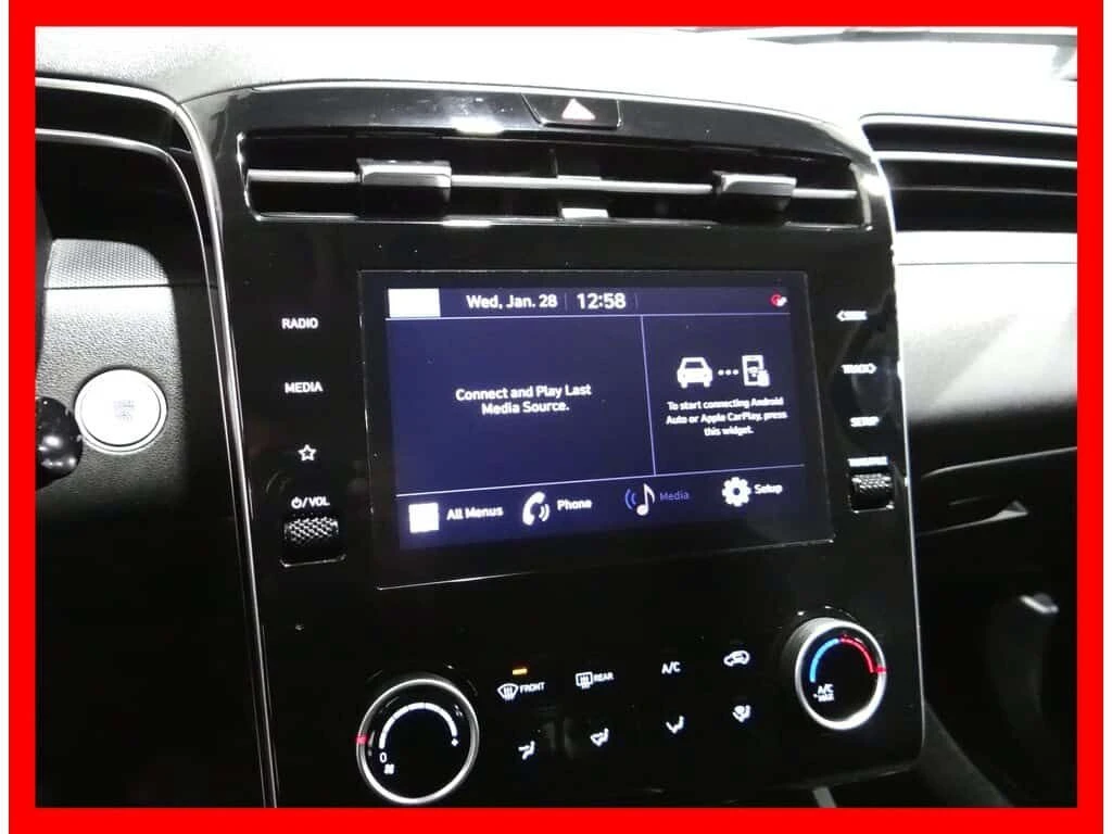 Hyundai Tucson * PREFERRED AWD * BACKUP CAM/CARPLAY/BLUETOOTH/EAS, снимка 15 - Автомобили и джипове - 54058216