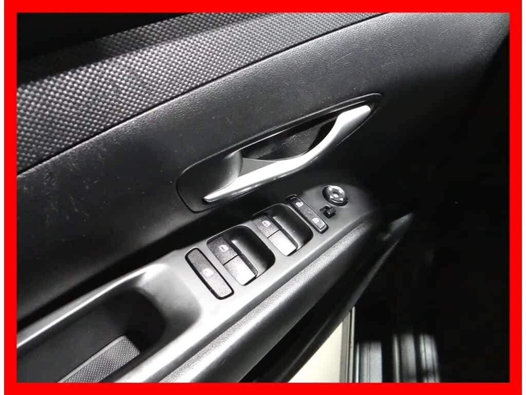 Hyundai Tucson * PREFERRED AWD * BACKUP CAM/CARPLAY/BLUETOOTH/EAS, снимка 12 - Автомобили и джипове - 54058216