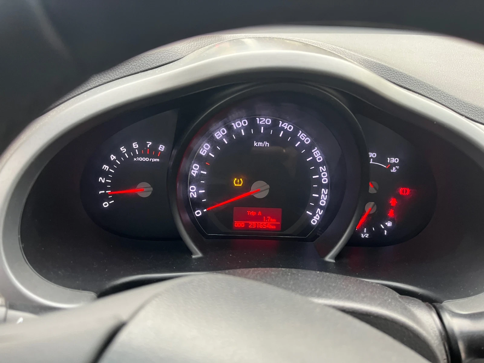 Kia Sportage, снимка 10 - Автомобили и джипове - 54207876