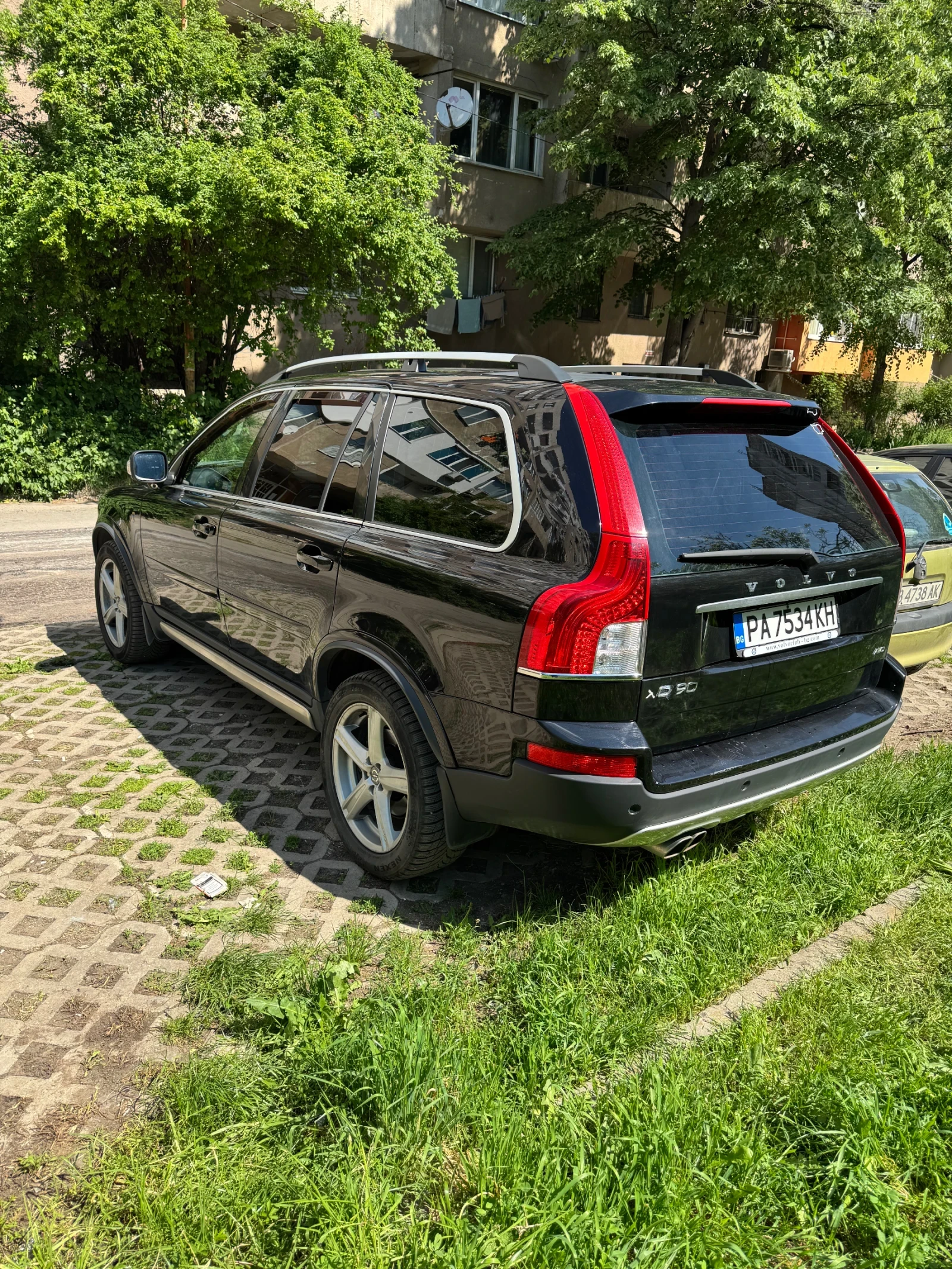 Volvo Xc90 2.4 D5, facelift, R Design 4x4, снимка 2 - Автомобили и джипове - 54490653
